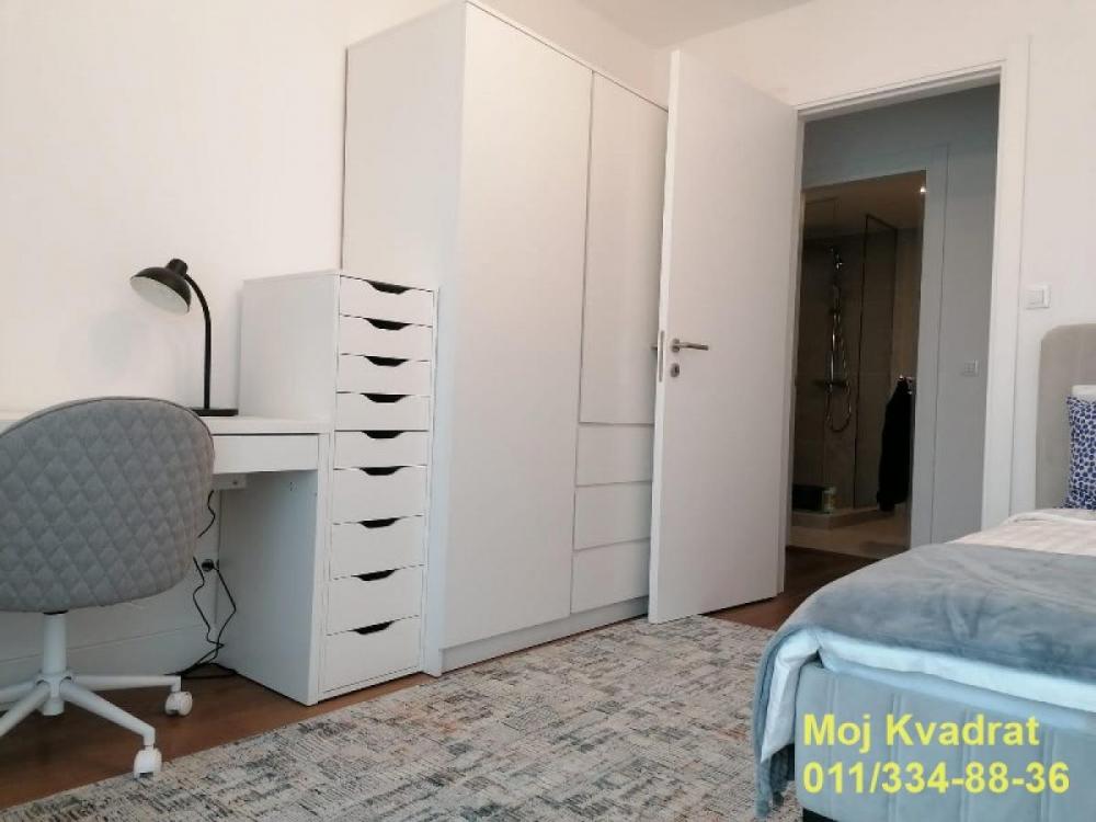 Stan na prodaju u Beogradu, Karaburma, cetvorosoban, 113m2, cena 475000 evra