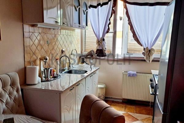 Stan na prodaju u Beogradu, Rakovica, 90m2, cena 198000 evra