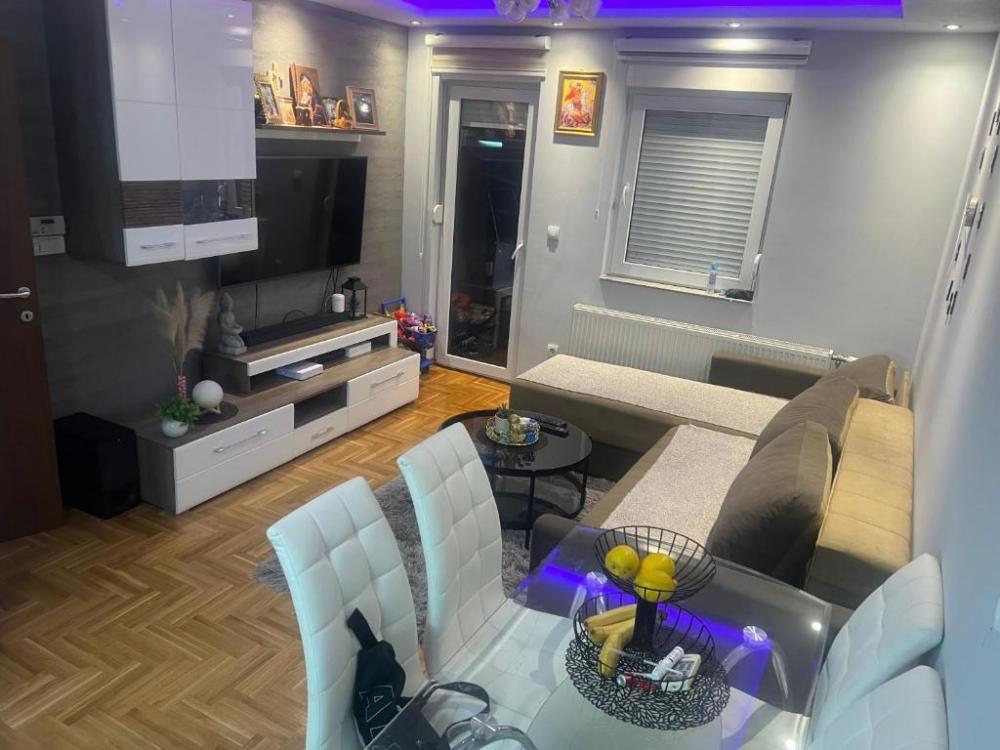 Stan na prodaju u Beogradu, Altina, jednoiposoban, 41m2, cena 92000 evra