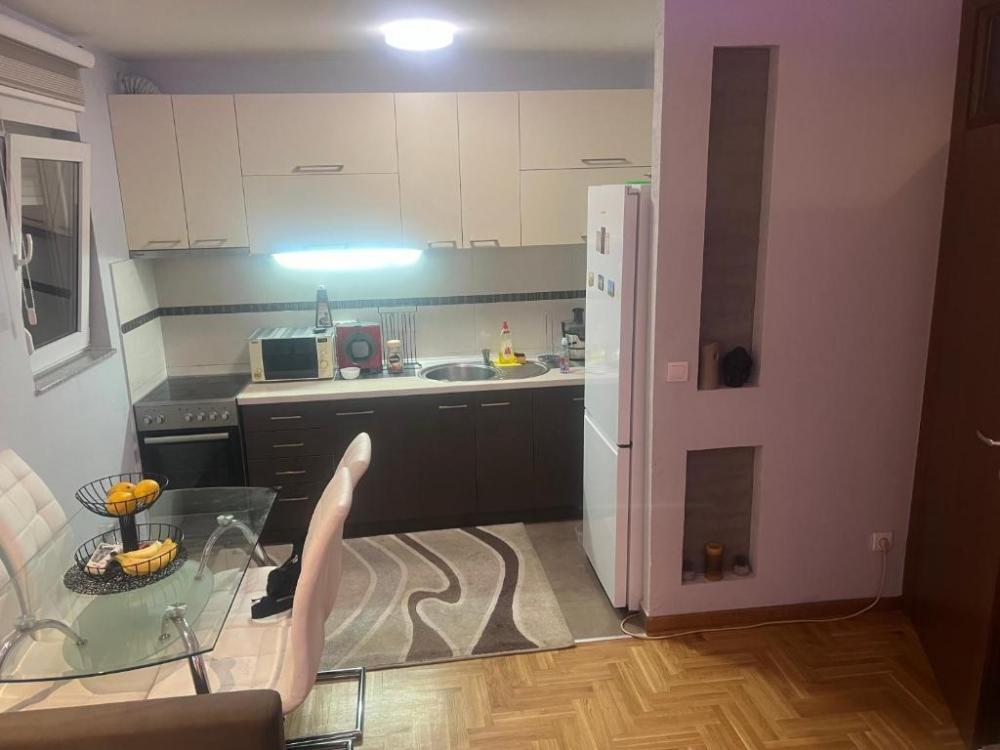 Stan na prodaju u Beogradu, Altina, jednoiposoban, 41m2, cena 92000 evra