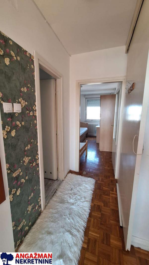 Stan na prodaju u Beogradu, Vojvode Stepe, trosoban, 81m2, cena 215000 evra