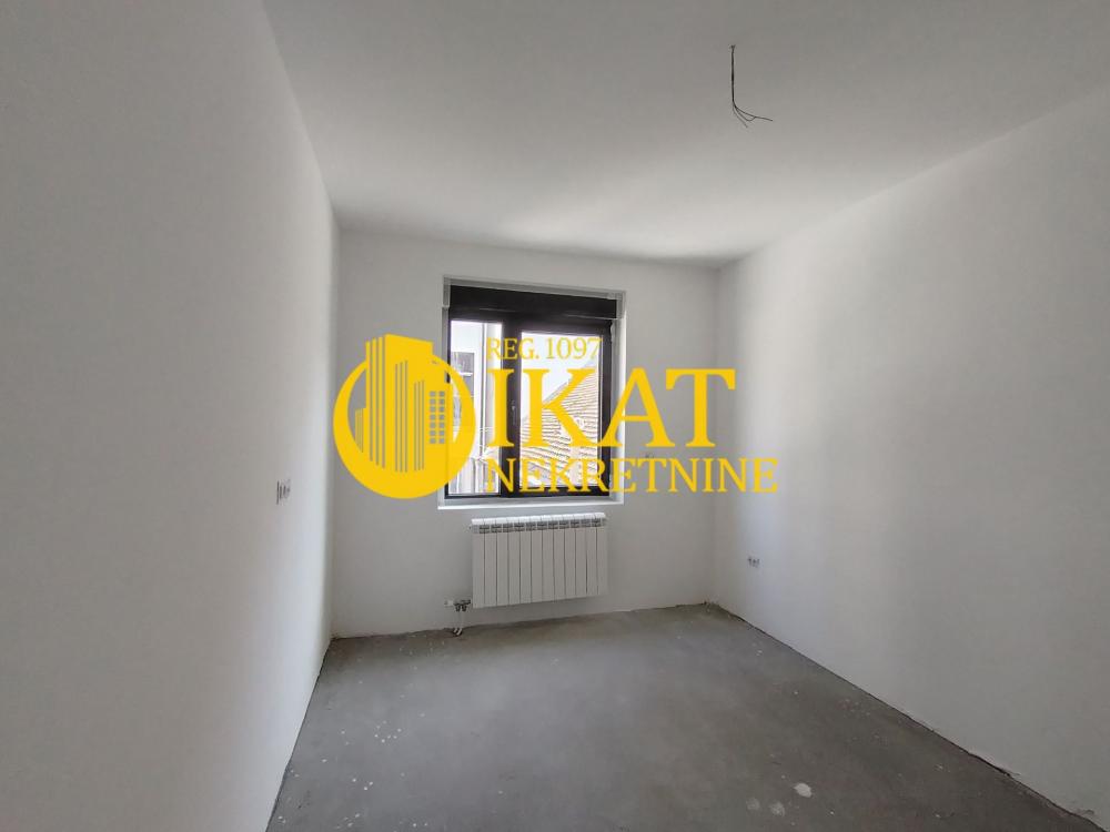 Stan na prodaju u Beogradu, Zemun, trosoban, 89m2, cena 263878 evra