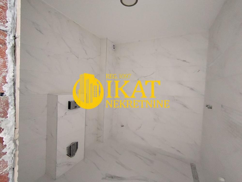 Stan na prodaju u Beogradu, Zemun, trosoban, 89m2, cena 263878 evra