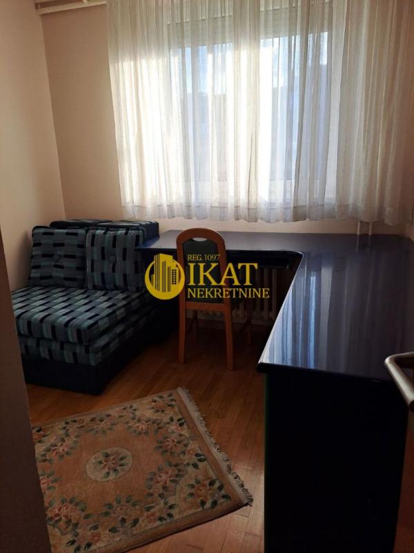 Stan na prodaju u Beogradu, Stari grad, trosoban, 52m2, cena 250000 evra