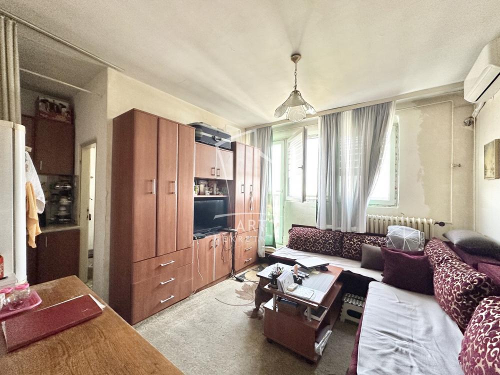 Stan na prodaju u Beogradu, Meandri, jednoiposoban, 30m2, cena 97000 evra
