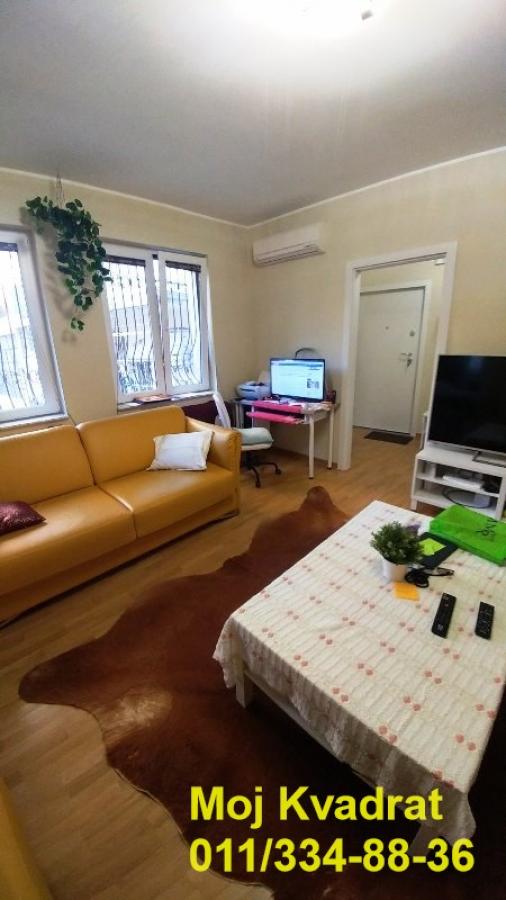 Stan na prodaju u Beogradu, Beograd (centar), trosoban, 85m2, cena 390000 evra
