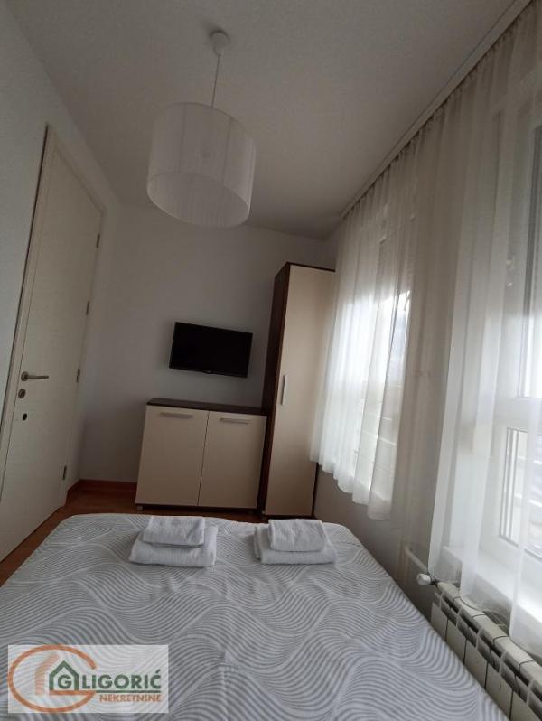 Stan na prodaju u Beogradu, Novi Beograd blok 67A (Belvile), jednosoban, 41m2, cena 189000 evra