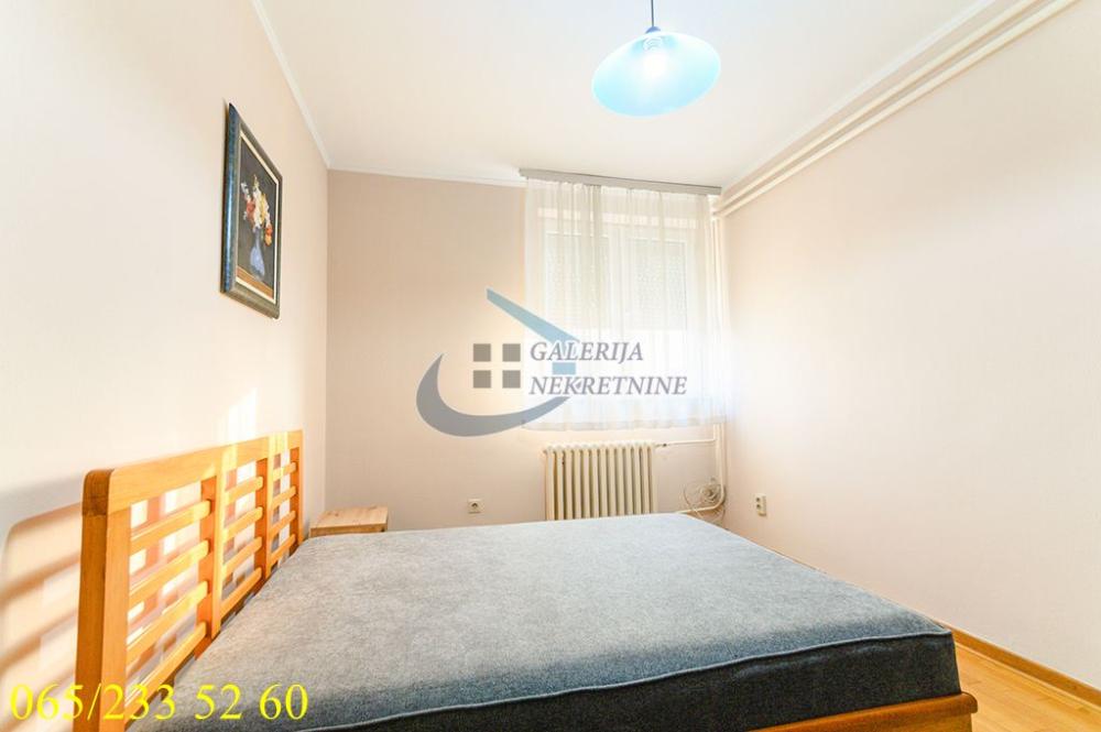 Stan na prodaju u Beogradu, Stari grad, dvoiposoban, 52m2, cena 250000 evra