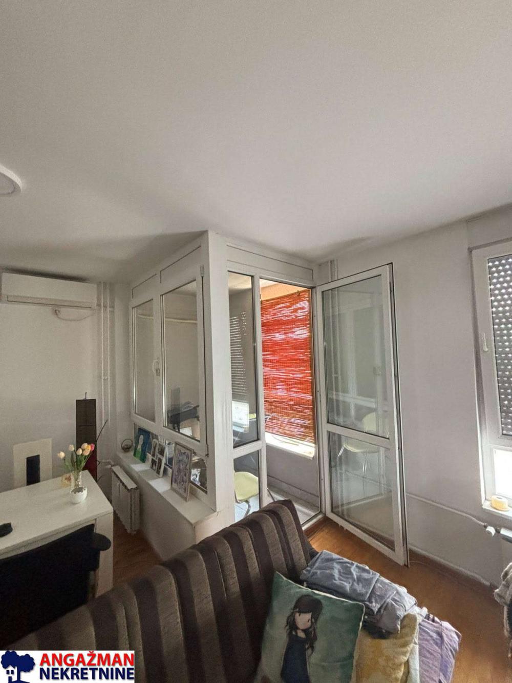 Stan na prodaju u Beogradu, Novi Beograd, dvosoban, 53m2, cena 169600 evra