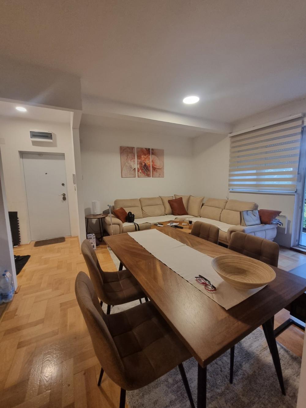 Stan na prodaju u Beogradu, Voždovac, dvosoban, 46m2, cena 102800 evra