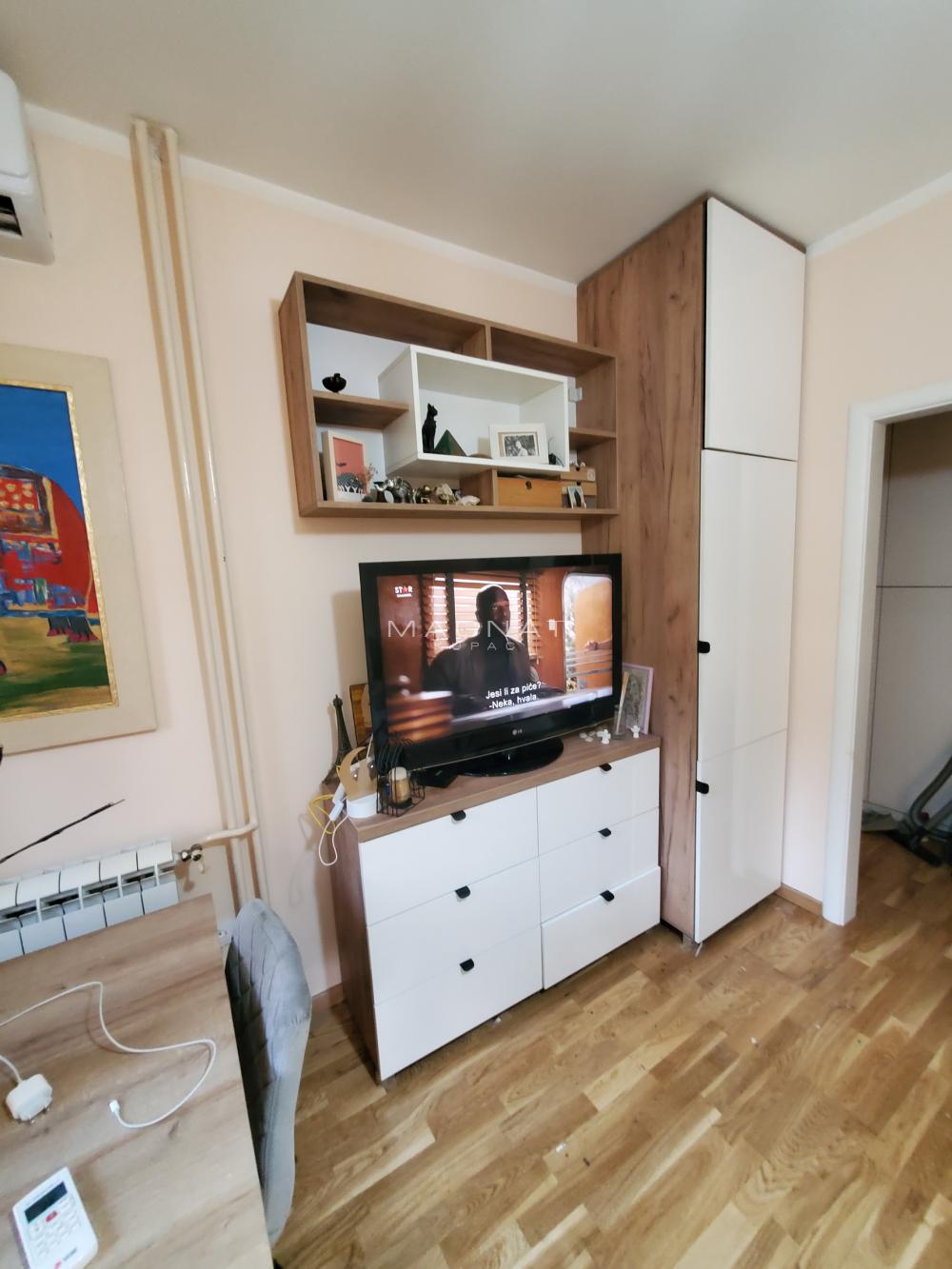 Stan na prodaju u Beogradu, Dedinje, jednosoban, 22m2, cena 109500 evra