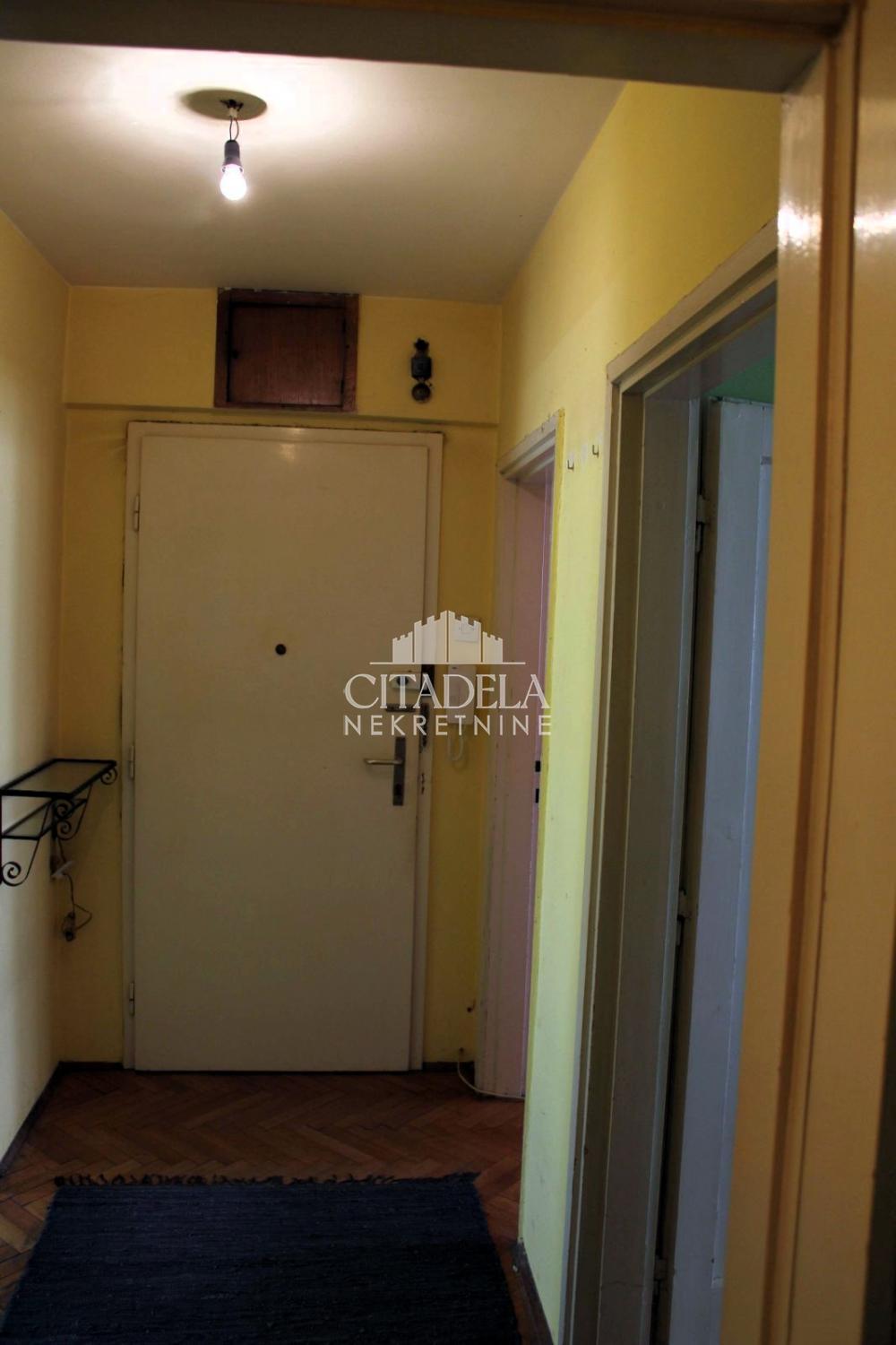 Stan na prodaju u Beogradu, Savski venac, dvosoban, 60m2, cena 250000 evra