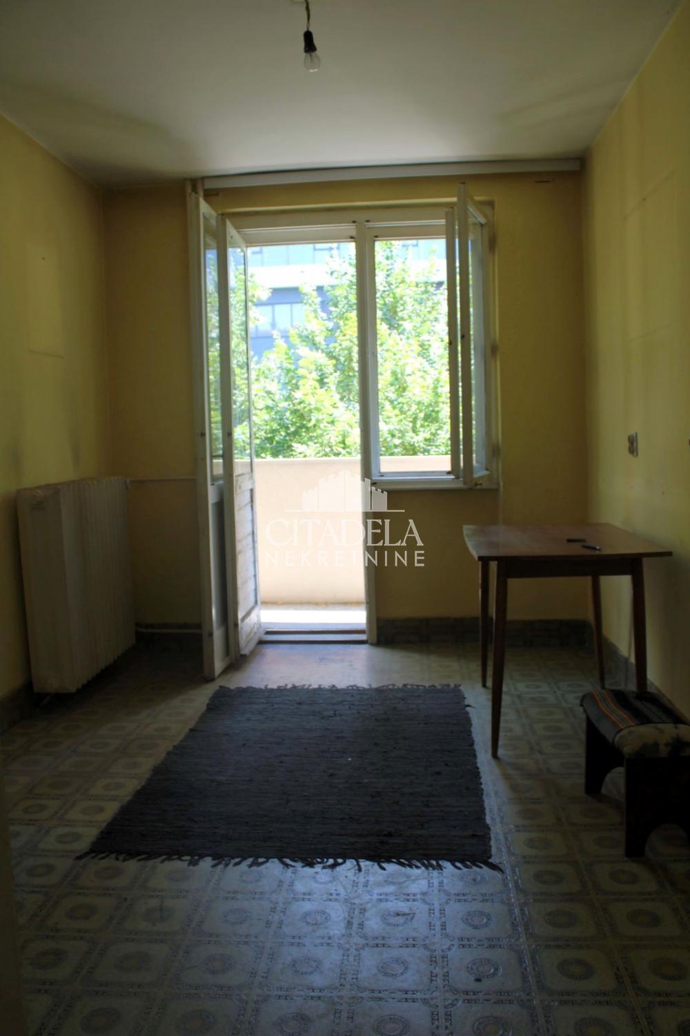 Stan na prodaju u Beogradu, Savski venac, dvosoban, 60m2, cena 250000 evra