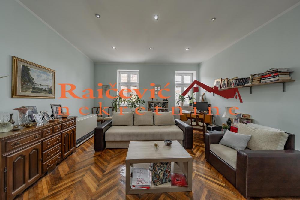 Stan na prodaju u Beogradu, Gornji grad, dvosoban, 52m2, cena 230000 evra