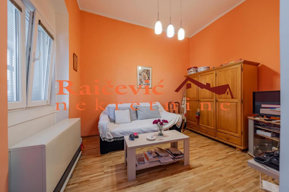 Stan na prodaju u Beogradu, Gornji grad, dvosoban, 52m2, cena 200000 evra