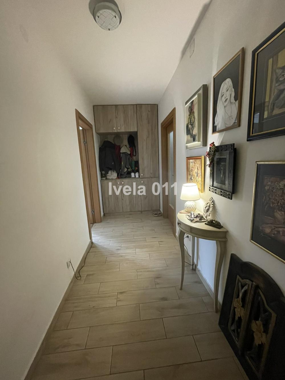 Stan na prodaju u Beogradu, Voždovac, trosoban, 75m2, cena 199900 evra
