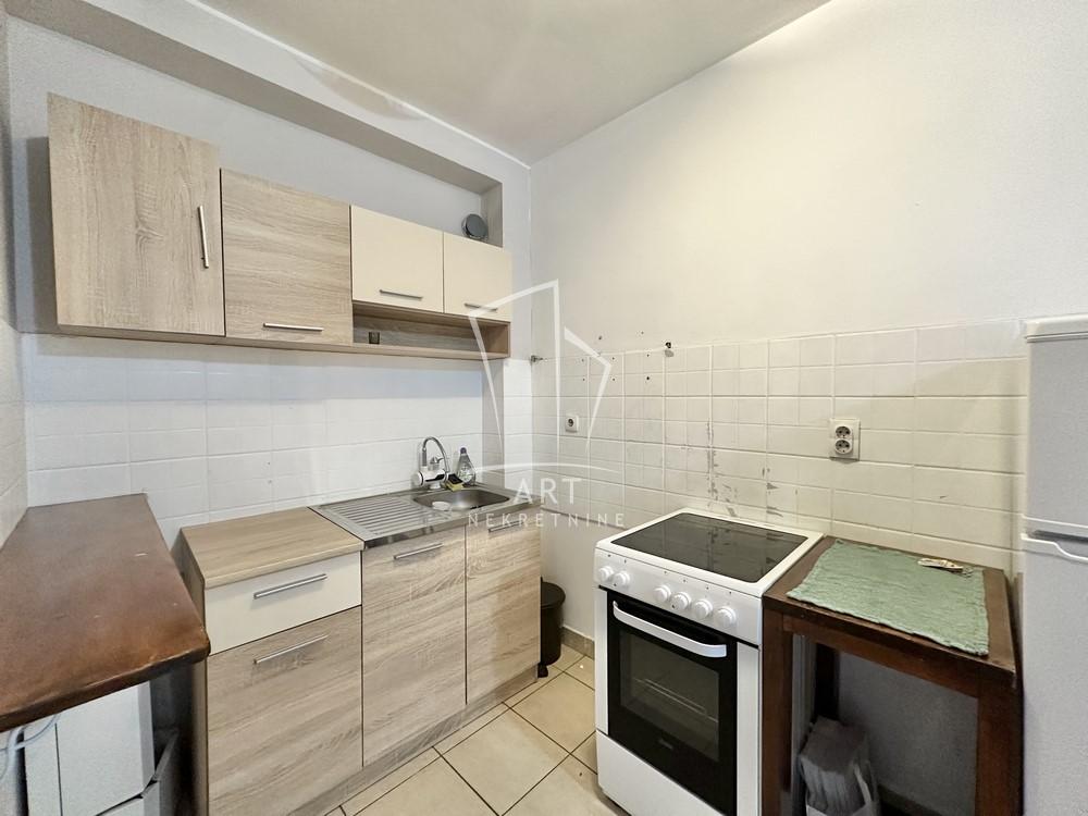 Stan na prodaju u Beogradu, Pašino brdo, dvosoban, 48m2, cena 173000 evra