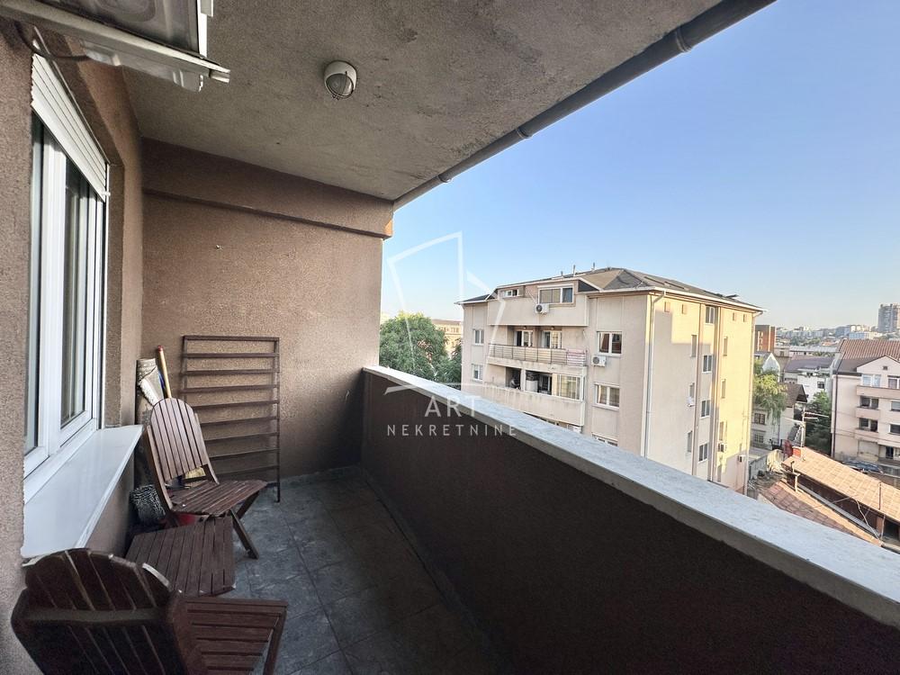 Stan na prodaju u Beogradu, Pašino brdo, dvosoban, 48m2, cena 173000 evra
