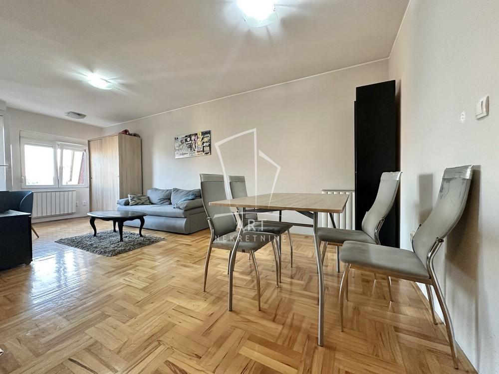 Stan na prodaju u Beogradu, Pašino brdo, dvosoban, 48m2, cena 173000 evra