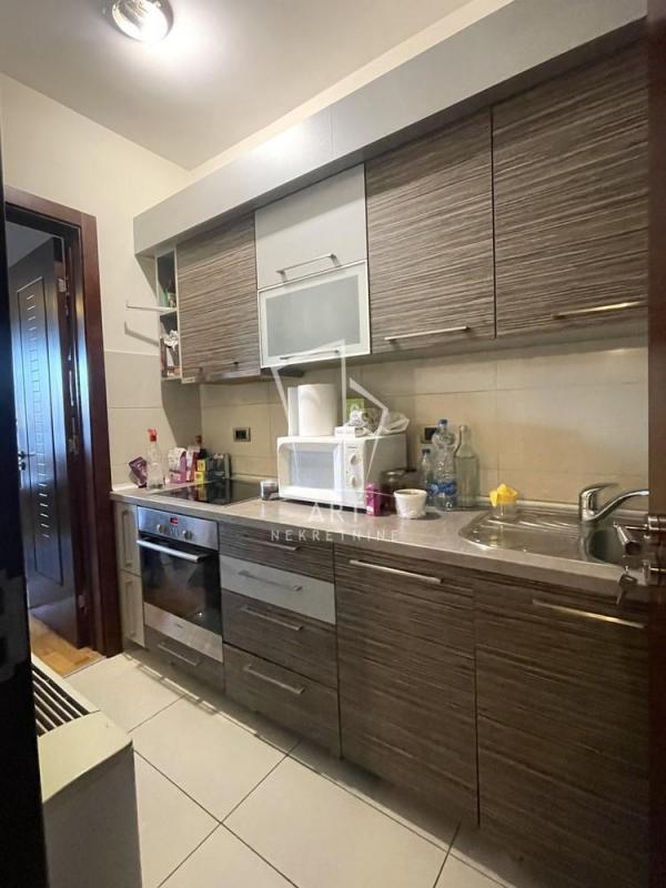 Stan na prodaju u Beogradu, Vukov spomenik, jednosoban, 39m2, cena 156000 evra