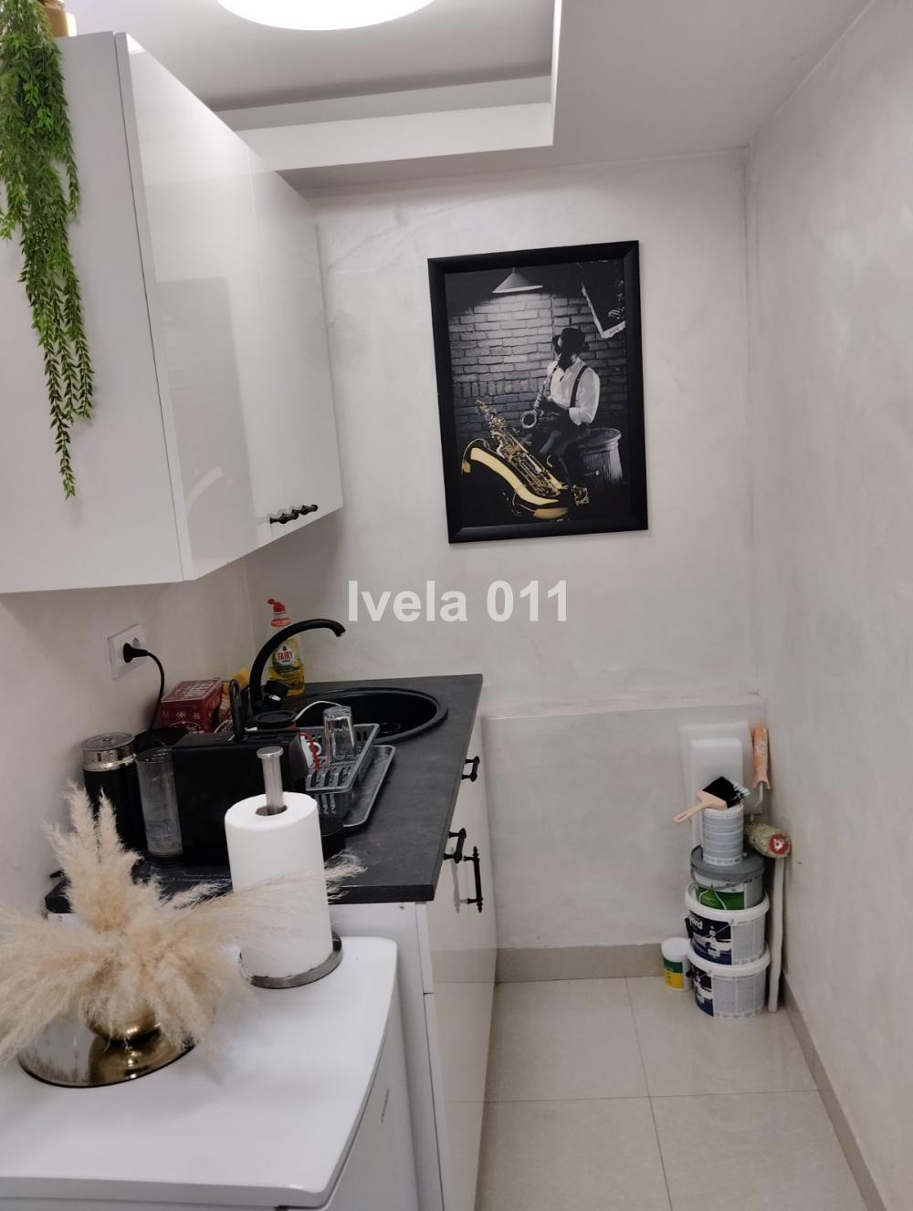 Stan na prodaju u Beogradu, Vračar, trosoban, 57m2, cena 149000 evra