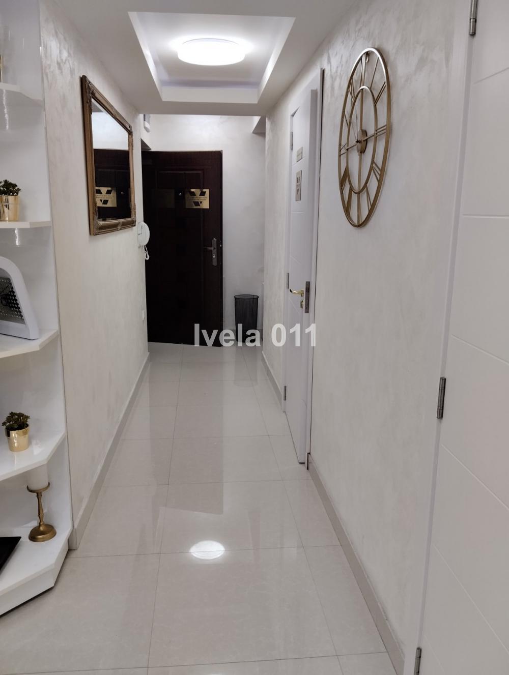 Stan na prodaju u Beogradu, Vračar, trosoban, 57m2, cena 149000 evra