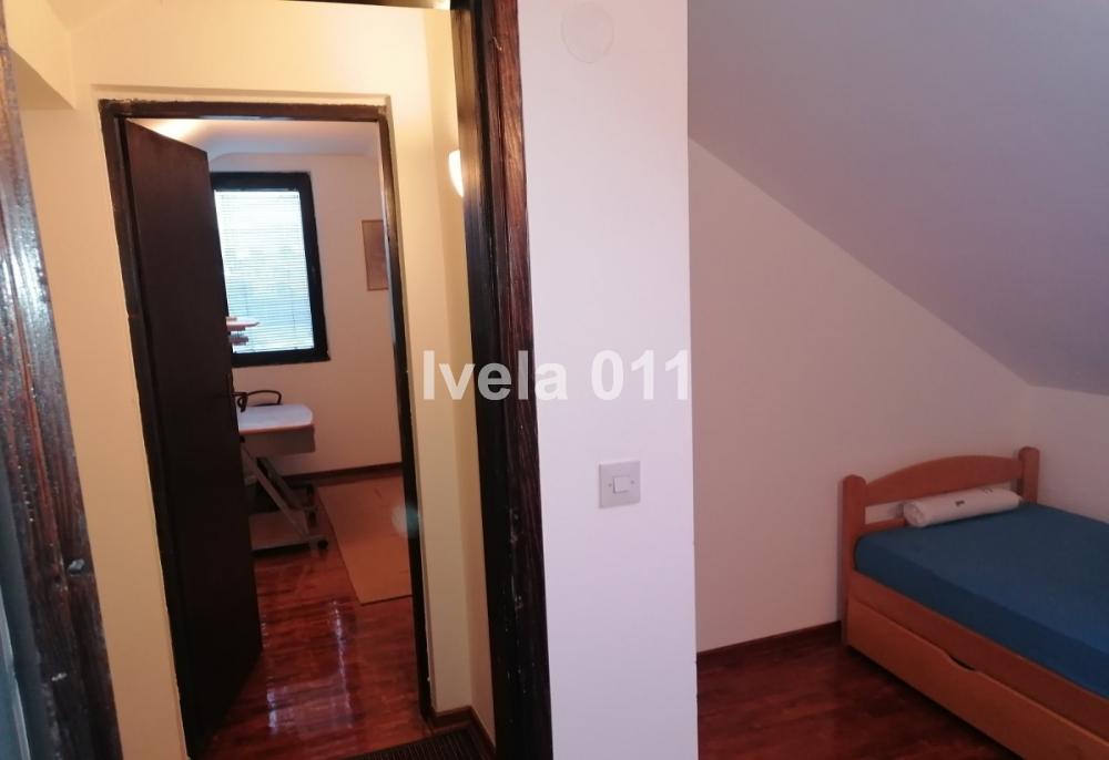 Stan na prodaju u Beogradu, Voždovac, trosoban, 91m2, cena 145000 evra