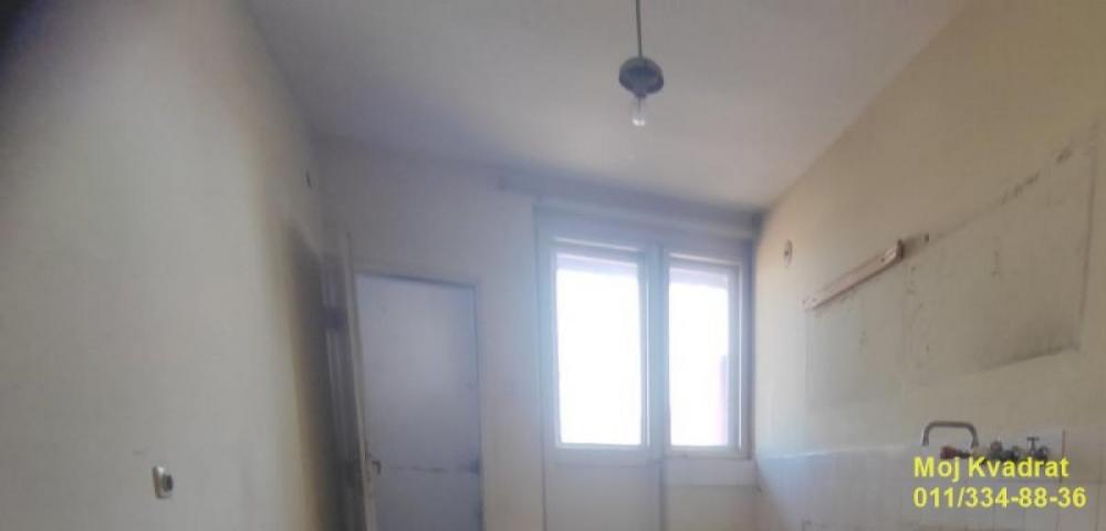 Stan na prodaju u Beogradu, Lion, trosoban, 64m2, cena 218000 evra