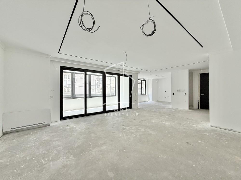 Stan na prodaju u Beogradu, Vračar (Hram), cetvorosoban, 180m2, cena 1386000 evra