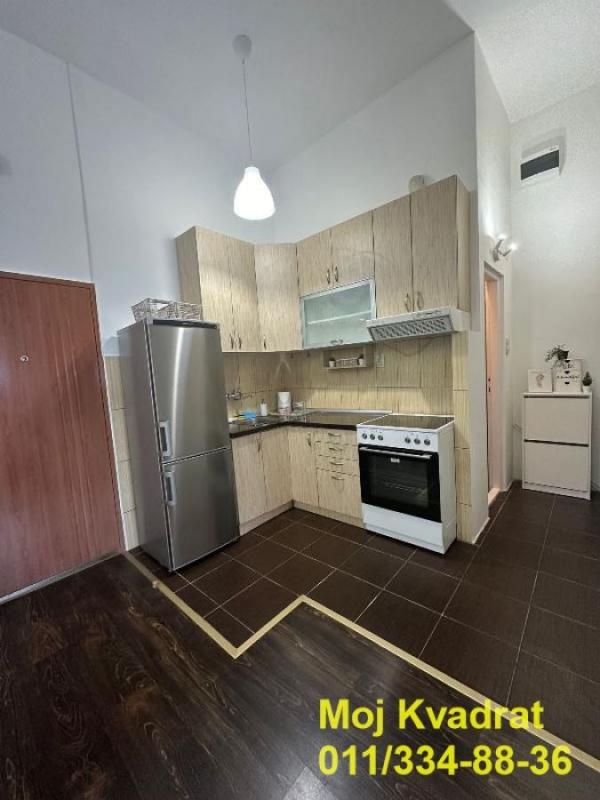 Stan na prodaju u Beogradu, Senjak, dvoiposoban, 38m2, cena 145500 evra