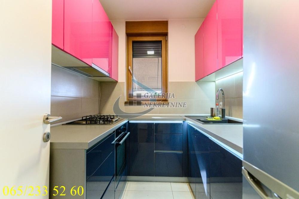 Stan na prodaju u Beogradu, Zemun, dvosoban, 60m2, cena 245000 evra