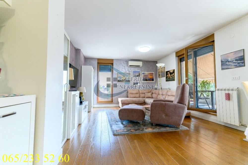 Stan na prodaju u Beogradu, Zemun, dvosoban, 60m2, cena 245000 evra