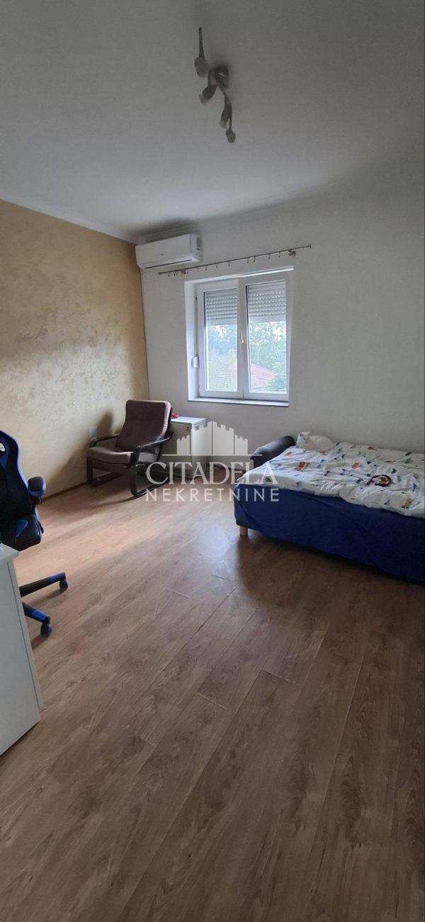 Stan na prodaju u Beogradu, dvoiposoban, 60m2, cena 73000 evra