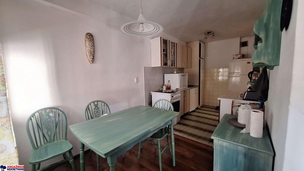 Stan na prodaju u Beogradu, Novi Beograd, dvosoban, 67m2, cena 240000 evra