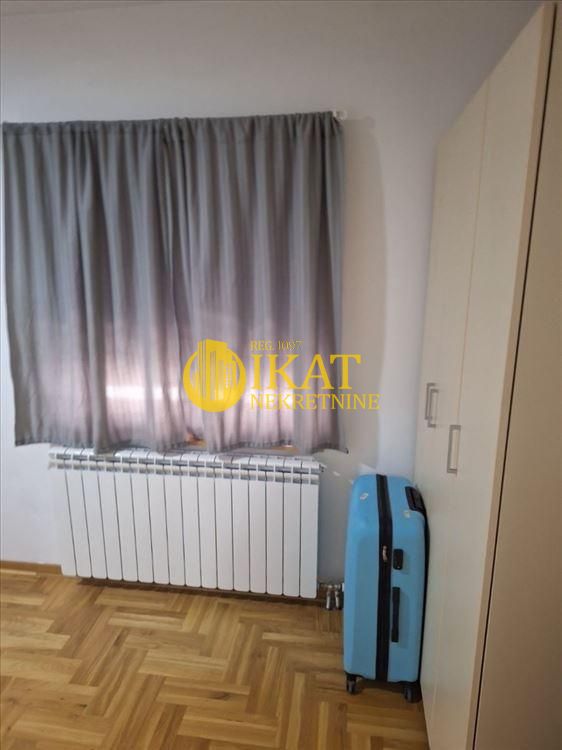 Stan na prodaju u Beogradu, Zvezdara, dvoiposoban, 70m2, cena 245000 evra