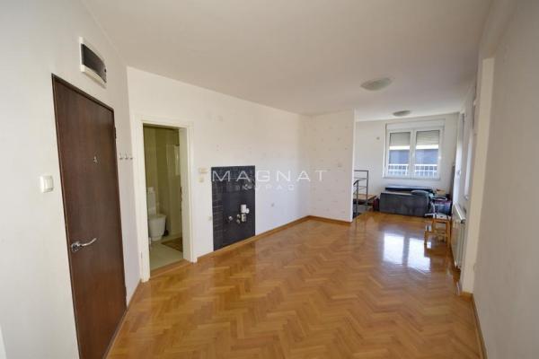 Stan na prodaju u Beogradu, Vračar, cetvorosoban, 125m2, cena 415000 evra