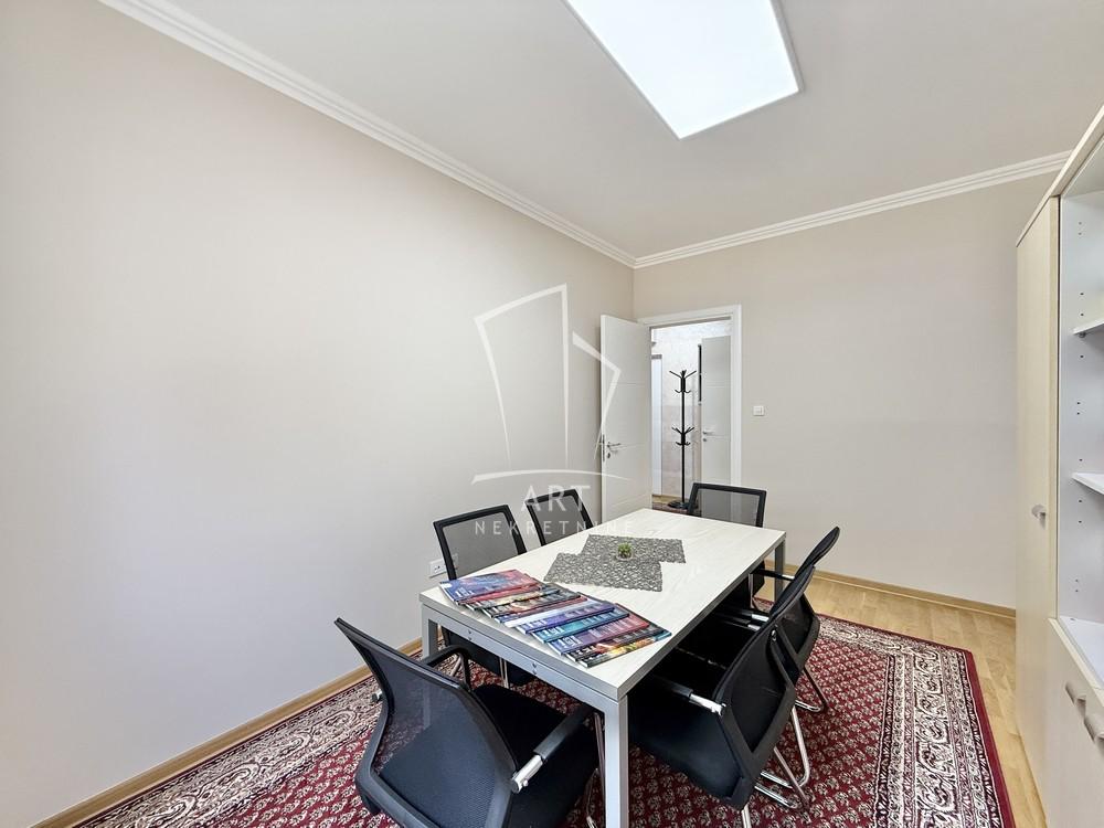 Stan na prodaju u Beogradu, Vračar, trosoban, 82m2, cena 265000 evra