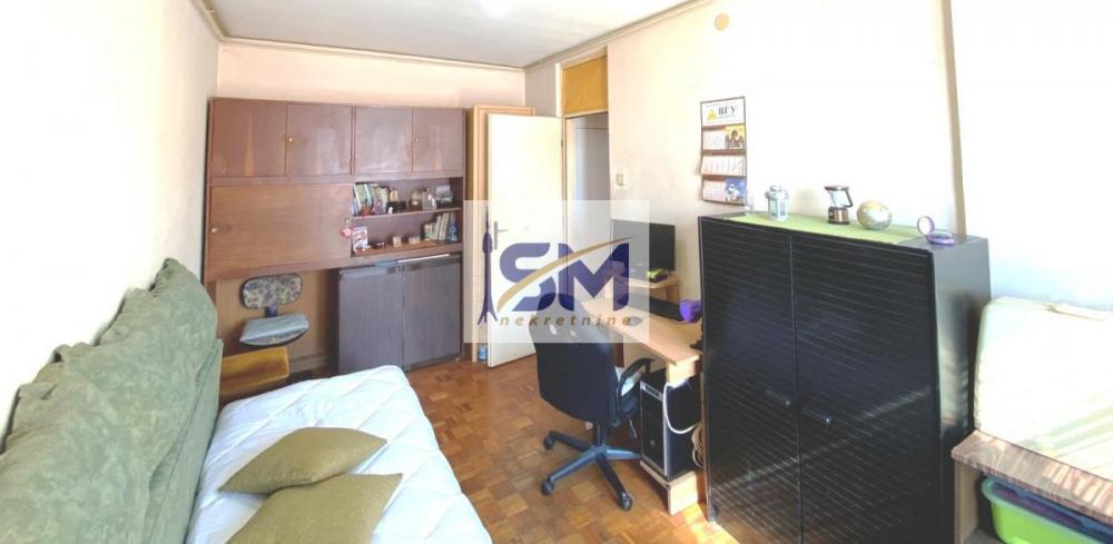 Stan na prodaju u Beogradu, Novi Beograd blok 63, dvoiposoban, 65m2, cena 165000 evra