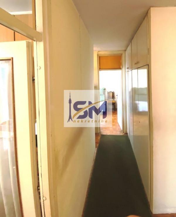Stan na prodaju u Beogradu, Novi Beograd blok 63, dvoiposoban, 65m2, cena 165000 evra