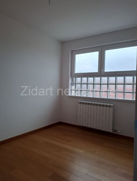 Stan na prodaju u Beogradu, Autokomanda, trosoban, 92m2, cena 262200 evra