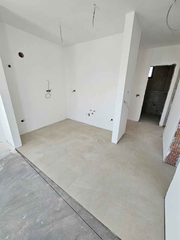 Stan na prodaju u Beogradu, Surčin, trosoban, 60m2, cena 96000 evra