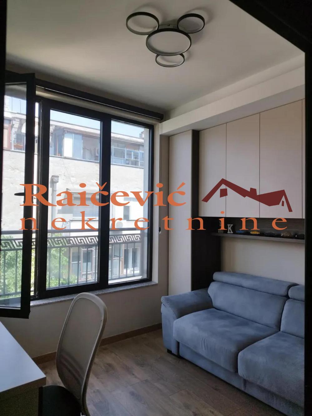 Stan na prodaju u Beogradu, Beograd (centar), cetvorosoban, 79m2, cena 285000 evra