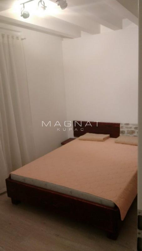 Stan na prodaju u Beogradu, Voždovac, troiposoban, 60m2, cena 195000 evra