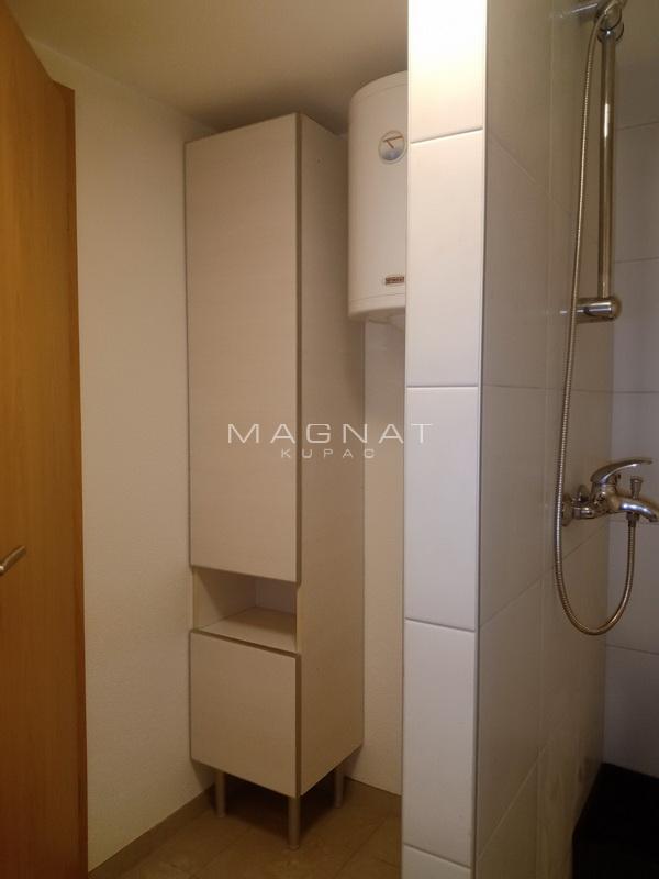 Stan na prodaju u Beogradu, Voždovac, troiposoban, 60m2, cena 195000 evra