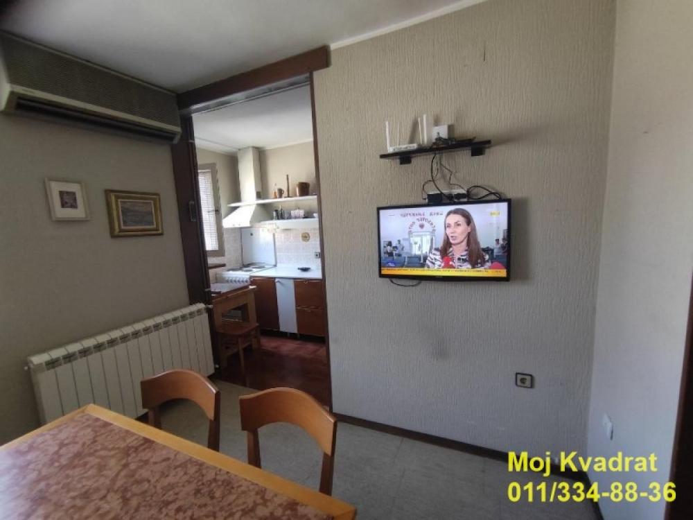 Stan na prodaju u Beogradu, Zeleni venac, trosoban, 72m2, cena 215000 evra