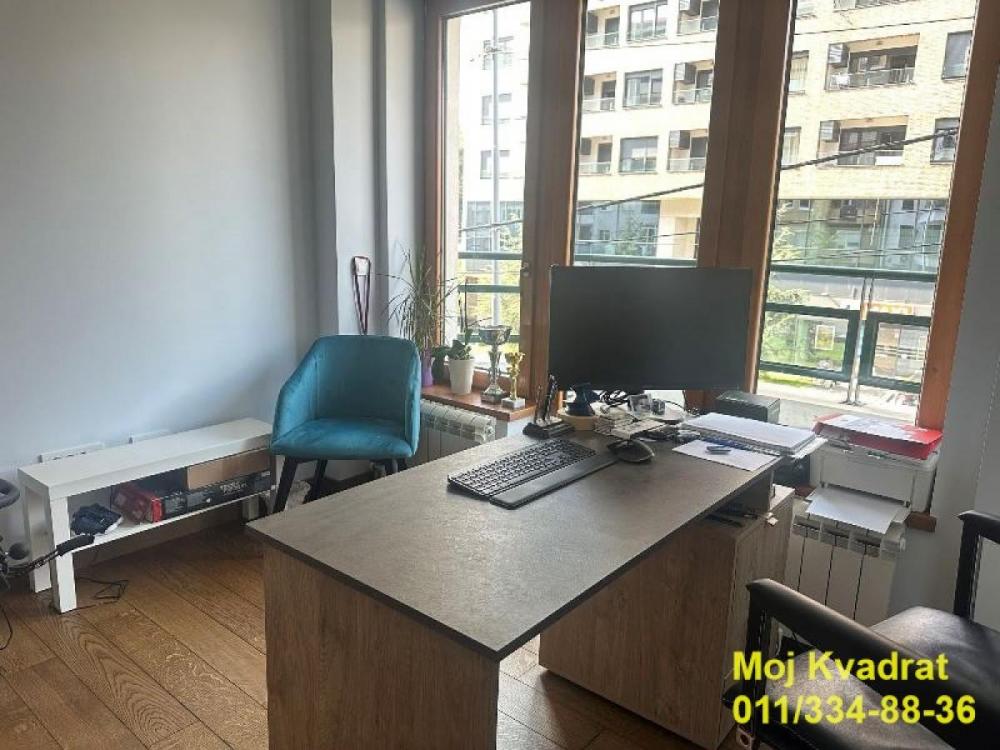 Stan na prodaju u Beogradu, Južni bulevar, cetvorosoban, 115m2, cena 449000 evra