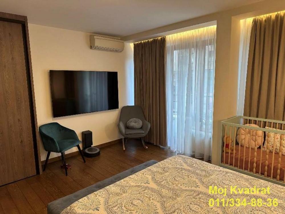 Stan na prodaju u Beogradu, Južni bulevar, cetvorosoban, 115m2, cena 449000 evra