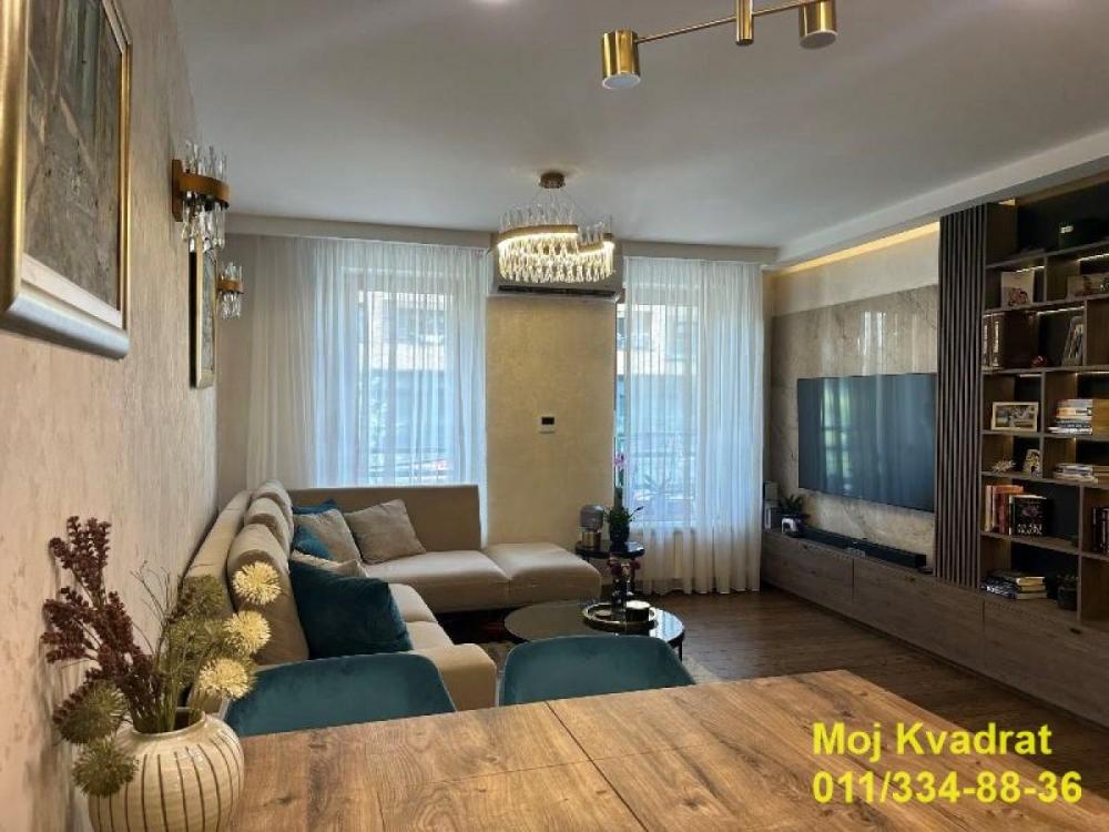Stan na prodaju u Beogradu, Južni bulevar, cetvorosoban, 115m2, cena 449000 evra