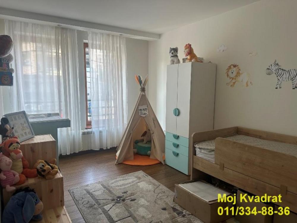 Stan na prodaju u Beogradu, Južni bulevar, cetvorosoban, 115m2, cena 449000 evra