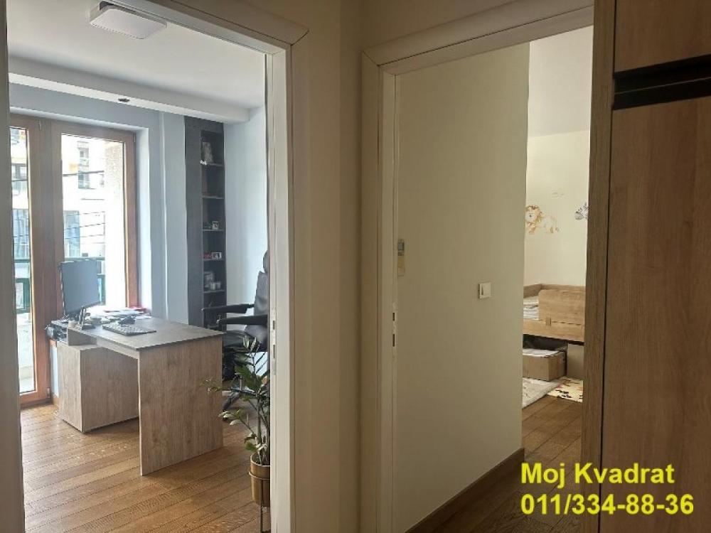 Stan na prodaju u Beogradu, Južni bulevar, cetvorosoban, 115m2, cena 449000 evra